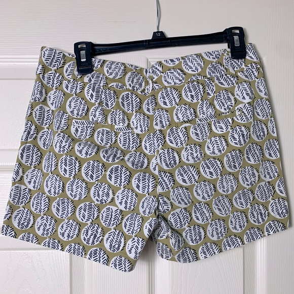 Ann Taylor | Signature Patterned Cotton Spandex Blend Shorts - 4 - Picture 2 of 4